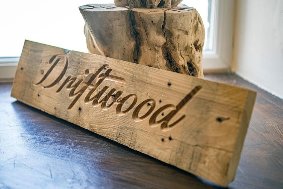 Driftwood Inn Saint Saviour Kültér fotó